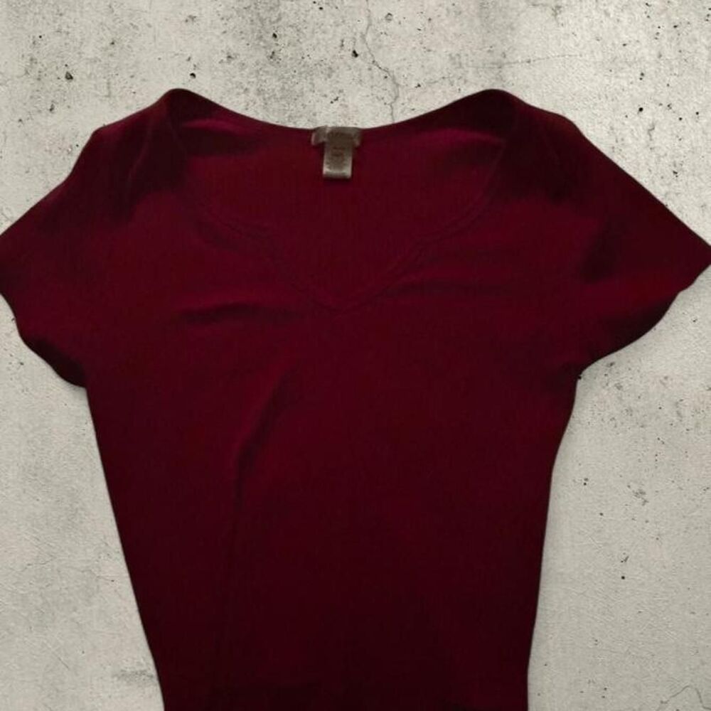 Bozzolo Women's Burgundy and Red T-shirt